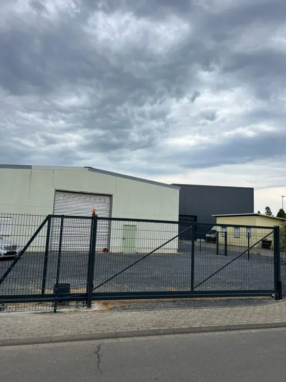 Industriezaun in Naumburg (Hessen) - fachgerechte Ausführung vor Ort
